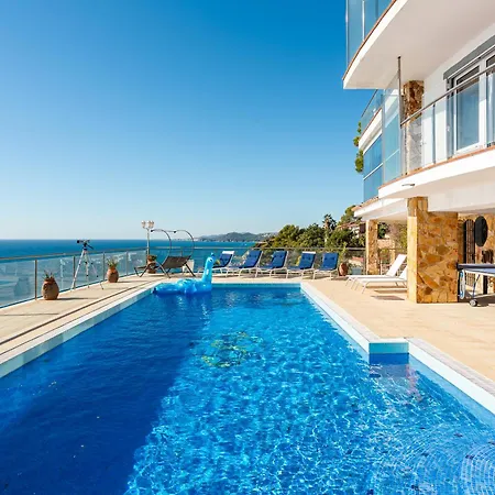 Bergantin 6 * Lloret de Mar